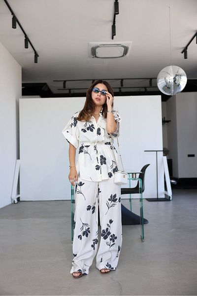 Özge Özgenç Σετ παντελόνι πουκάμισο με floral σχέδιο