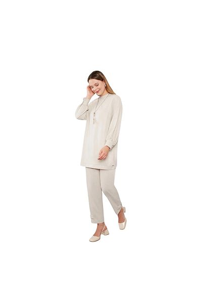 Levidor Crew Neck Necklace Detailed Double Suit