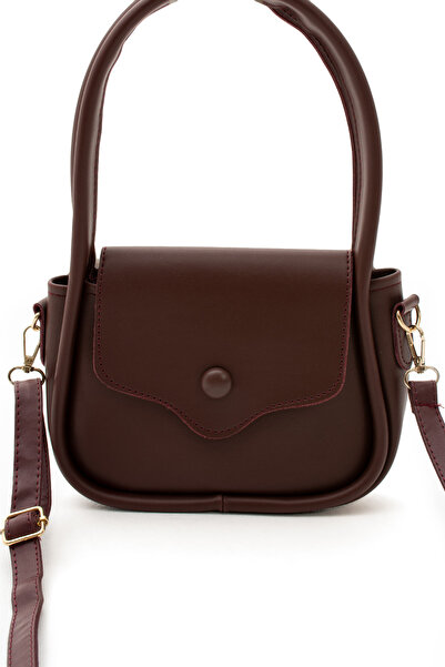 KOÇAK ÇANTA حقيبة كتف نسائية ذات حزام طويل وقسم واحد مع إغلاق مغناطيسي