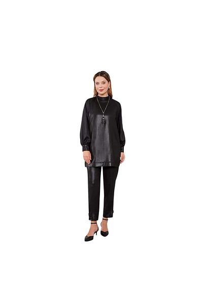 Levidor Crew Neck Necklace Detailed Double Suit