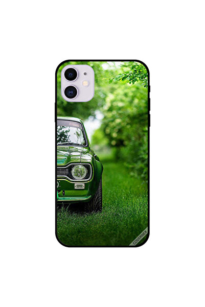 Covernex غطاء حماية لجهاز iPhone 11 بتصميم سيارة خضراء في حديقة خضراء