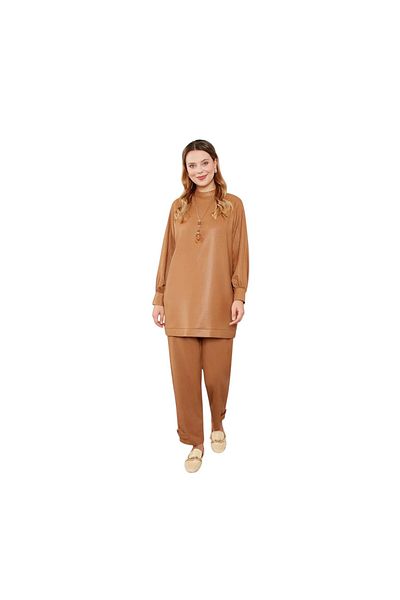 Levidor Crew Neck Necklace Detailed Double Suit
