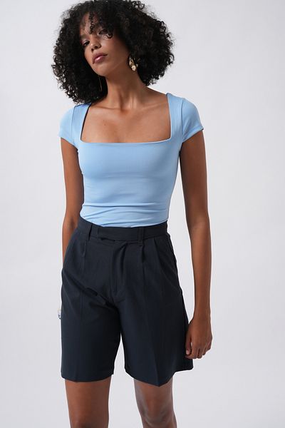 Black Fashion Bluză Baby Blue Mini Decoltată Detaliu fereastră