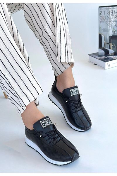 Zerenyus Fiert Black Rubber Laced Orthopedic Women's Sports Shoes