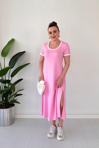 MaziButik Φόρεμα Modal με στρογγυλή λαιμόκοψη ροζ