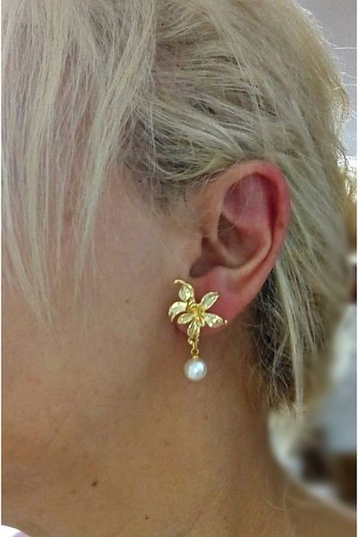 mos&more Gold Pearl Dangle Elegant Women's Earrings