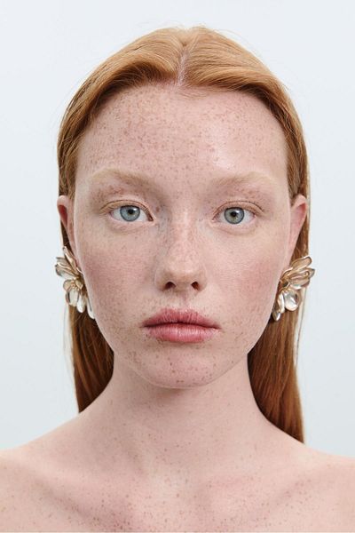 Stradivarius Flower petal earrings