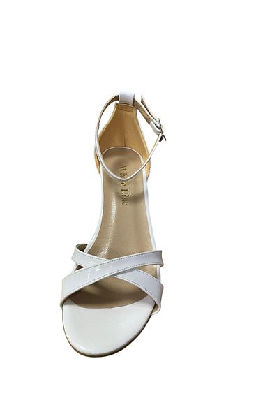 WHİTE LİNE Women's thick short heeled summer shoes