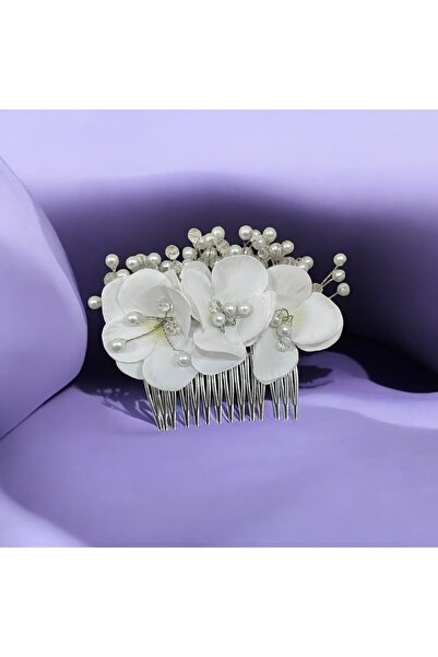 Massaltay White Hydrangea Flower Pearl Crystal Buckle