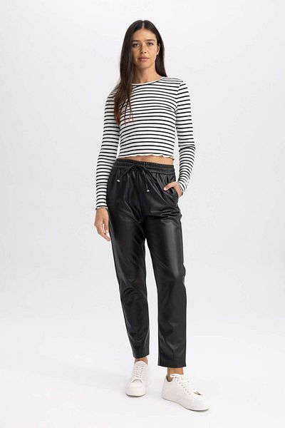 DeFacto Jogger High Waist Pocket Faux Leather Pants X8320Az23Wn