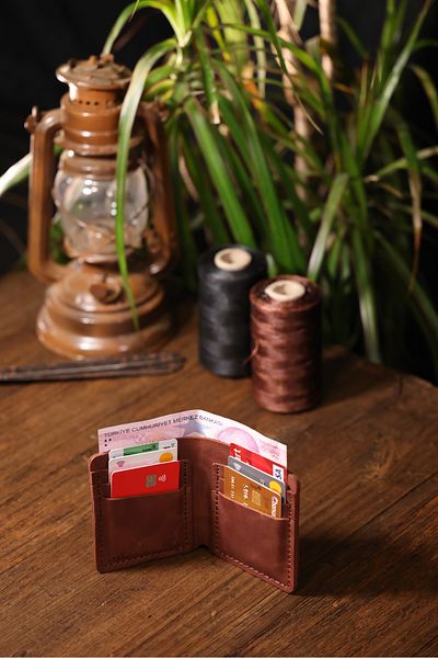 Derimoda Genuine Leather Classic Men's Wallet – Stylish and Minimalist Design