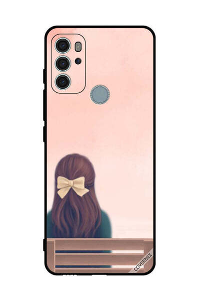 Covernex غطاء حماية لهاتف موتورولا موتو جي 60 إس - فتاة جميلة على مقعد