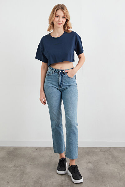 Fulla Moda Μπλουζάκι με ανάγλυφο γράμμα εμπριμέ Crop