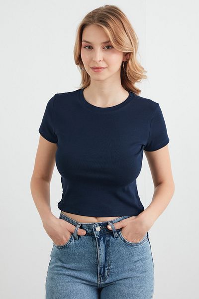 Fulla Moda Basic Crop T-Shirt with Stoppers on the Sides