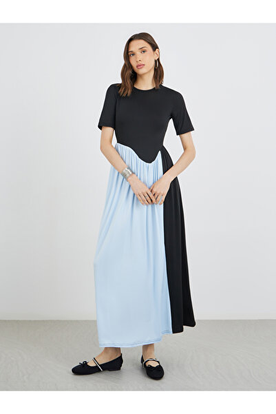 Styli Color Block Short Sleeve Round Neck Maxi Dress