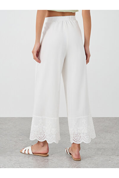 Styli Solid Schiffli Hem Wide Leg Pants