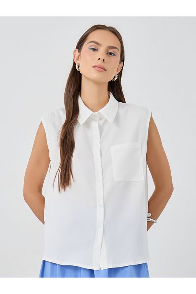 Styli Solid Regular Fit Sleeveless Spread Collar Shirt