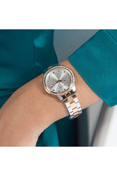 Guess Women's Wristwatch - Gugw0725L2