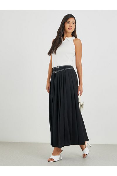 Styli Solid Gathered Detail A-Line Maxi Skirt with Belt Detail