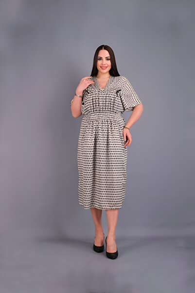 Novinka Büyük Beden V Yaka Kısa Kollu Desenli Yazlık Elbise