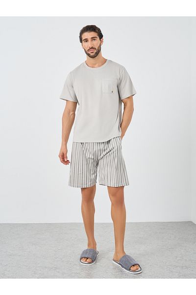 Styli Solid Pocket Detail T-Shirt and Striped Shorts Set