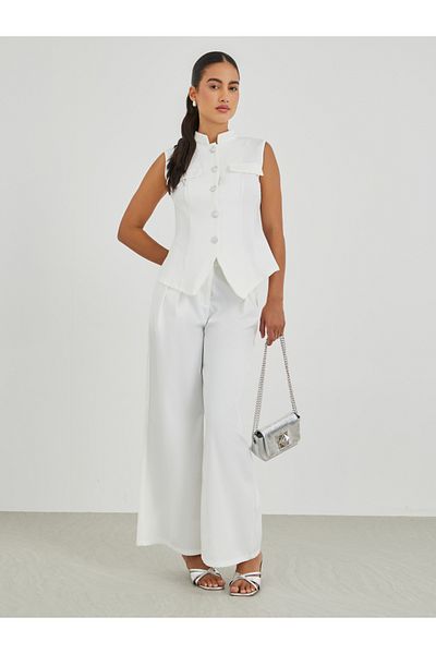 Styli Stand Collar Sleeveless Solid Waistcoat