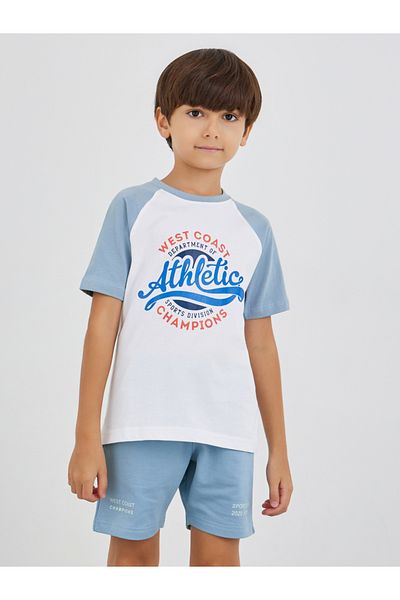 Styli Slogan Print Reglan Sleeve T-Shirt and Shorts Set