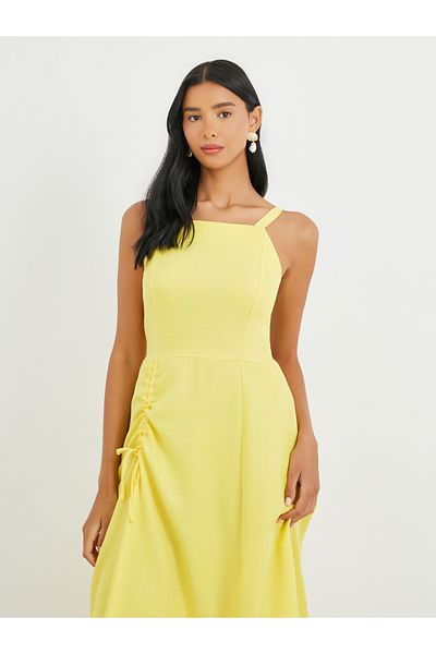 Styli Solid Sleeveless Side Ruched Detail Midi Dress