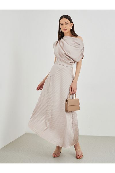 Styli Solid Asymmetric Neck Pleated Midi Dress