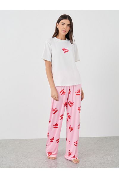 Styli Cake Printed Short Sleeve T-Shirt and Pyjama Set