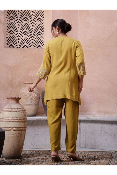 Sanskrutihomes By Styli Round Neck Floral Embroidered Longline Top and Pants Co-Ords