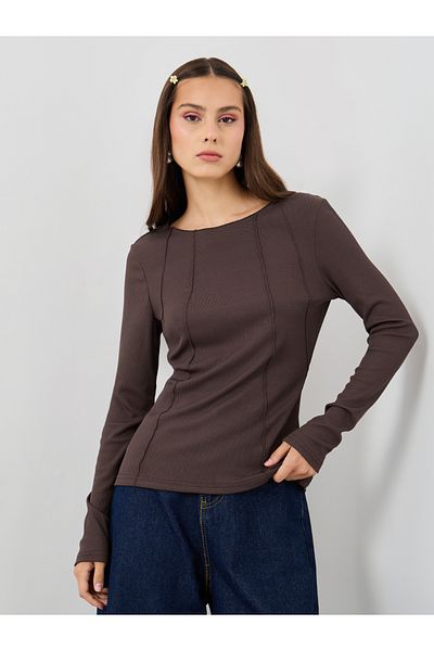 Styli Textured Knit Round Neck Top