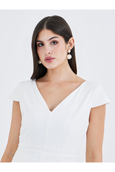 Styli Solid Pleated Short Sleeves A-Line Midi Dress