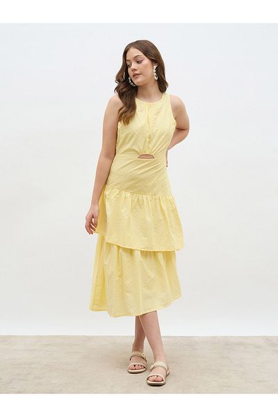 Styli Solid Sleeveless Layered Midi Dress