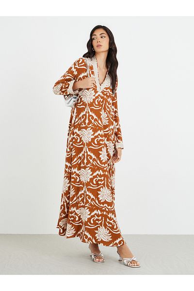Styli Floral Print Lace Detail V-Neck A-Line Jalabiya