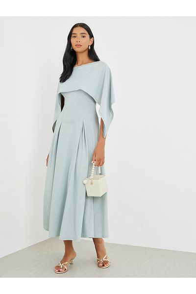 Styli Solid Cape Sleeve Pleated Detail Midi Dress