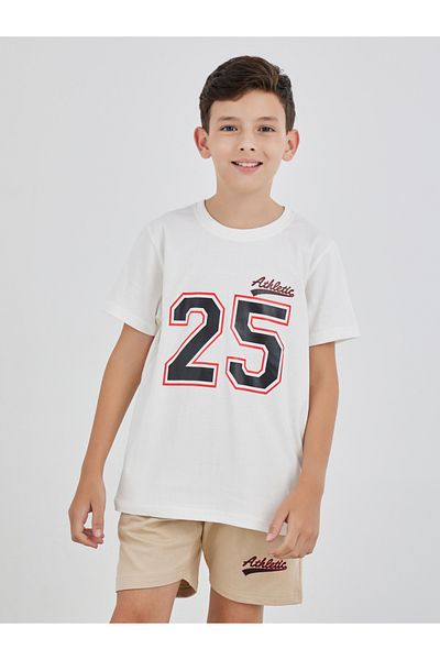 Styli Slogan Print Round Neck T-Shirt and Shorts Set
