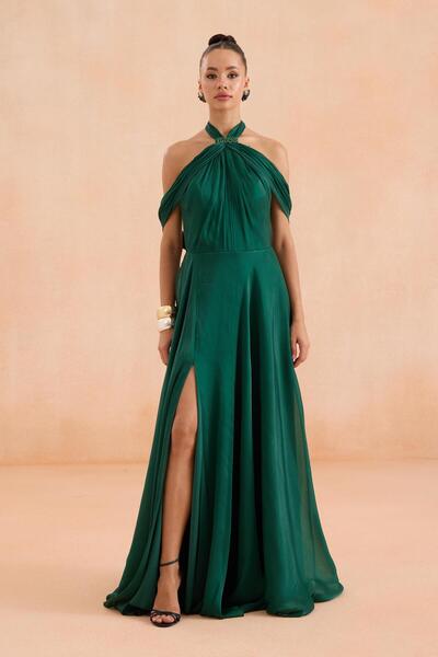 Carmen Zümrüt Sırt Dekolteli Yırtmaçlı Şifon Abiye Elbise