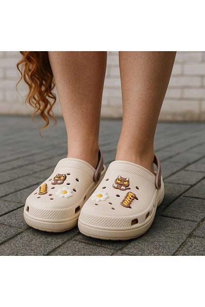 mustey Nurses' clogs