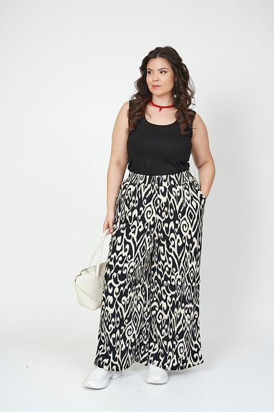 Büyük Moda PANTALONI CONFORTABILI CU MODEL