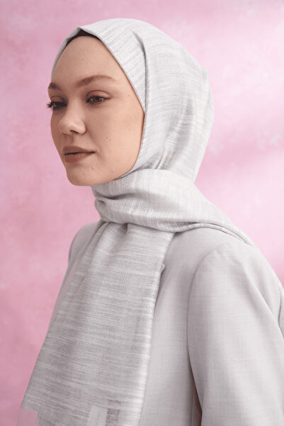 ARMANDA Silk Blended Vintage Shawl - Silver