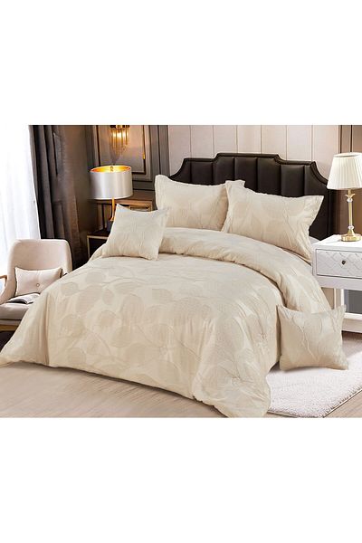 red roze A luxurious royal-designed double bed sheet to add elegance to your room's decor, made of microfiber, measuring 240*260 cm.