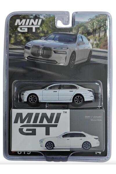 mini gt 819 BMW i7 eDrive50