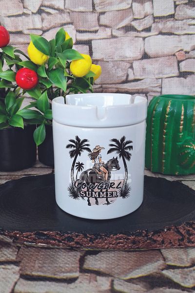 giftkonsept Cowgirl Summer Themed Printed Ceramic Lid Odorless Ashtray