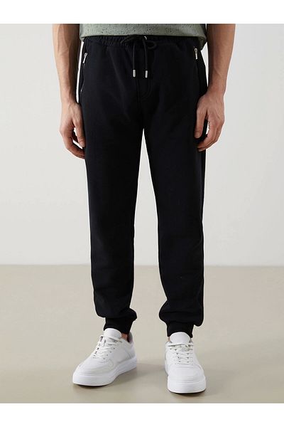 LC Waikiki Ανδρικό αθλητικό παντελόνι LCWAIKIKI Classic Black Comfortable Fit Jogger