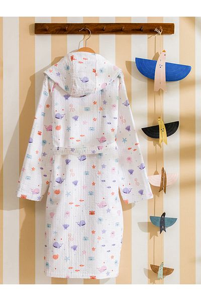 LC Waikiki Mixed Printed Hooded Girl's Bathrobe