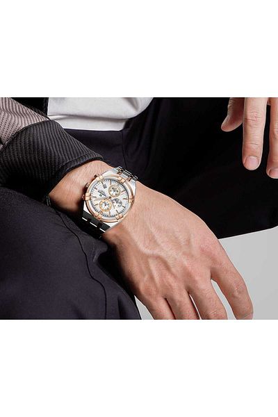 Naviforce wristwatch