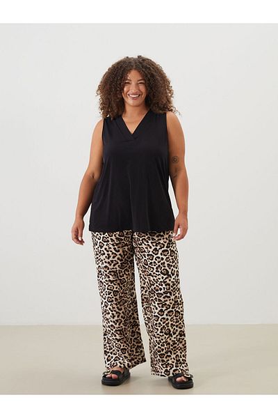 LC Waikiki Women's Black V-Neck Blouse