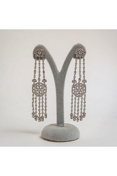 CHARM Statement earrings “Dream Drop” with long crystals and floral motif – Charm