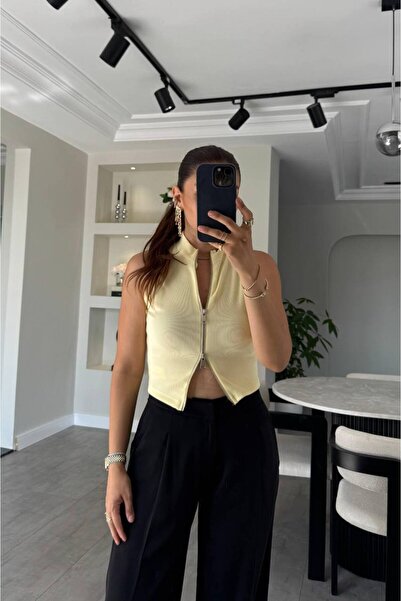 Fiori Zipper Zero Sleeve Blouse